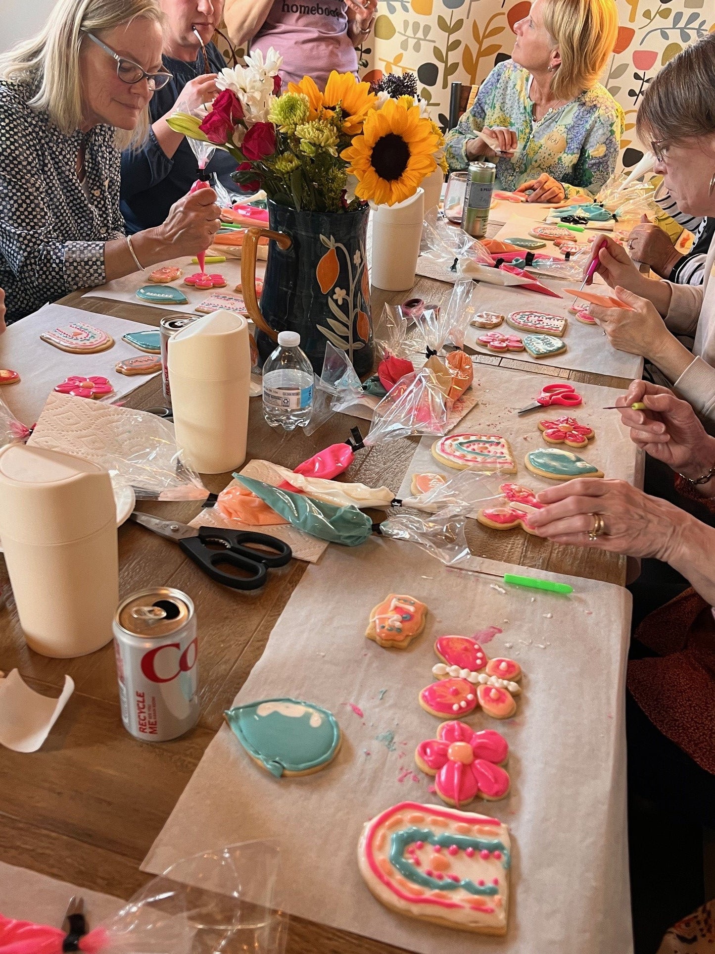 05/07/26 Decorate & Bloom – Flower Themed Cookie Decorating Class - La Vie Est Belle