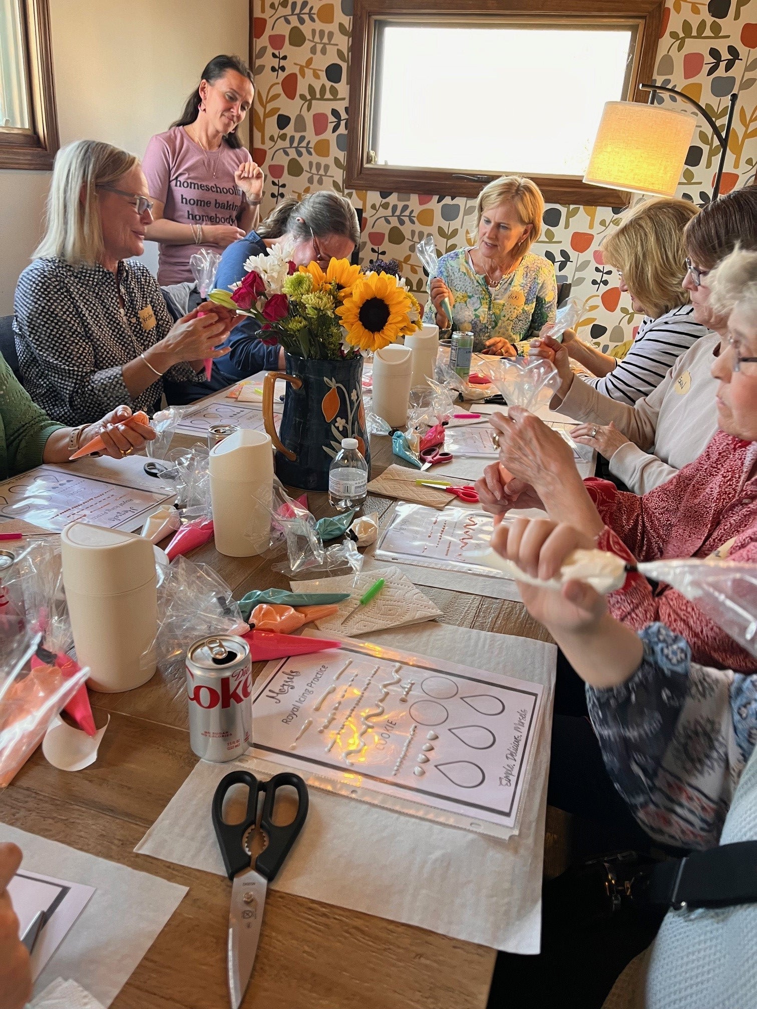 05/07/26 Decorate & Bloom – Flower Themed Cookie Decorating Class - La Vie Est Belle