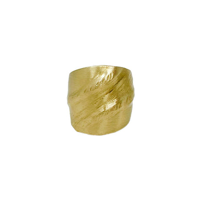 Diagonal Textured Ring - Gold