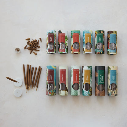 30 Piece All Natural Cinnamon Scented Incense Cones with Incense Holder, Set of 31 - La Vie Est Belle