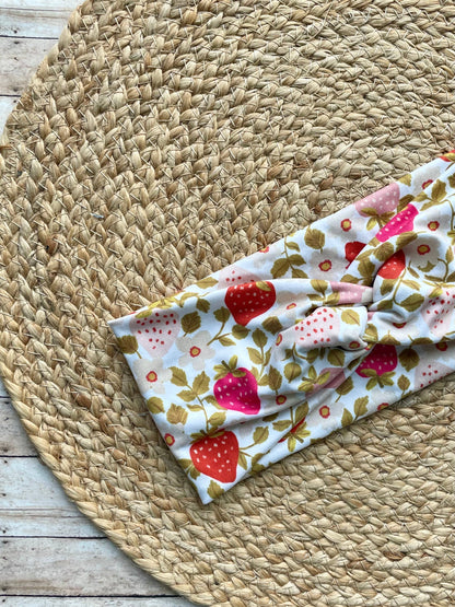 Strawberry Vines Knit Twist Headband