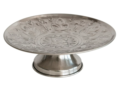 Embossed Metal Footed Pedestal, Silver Finish