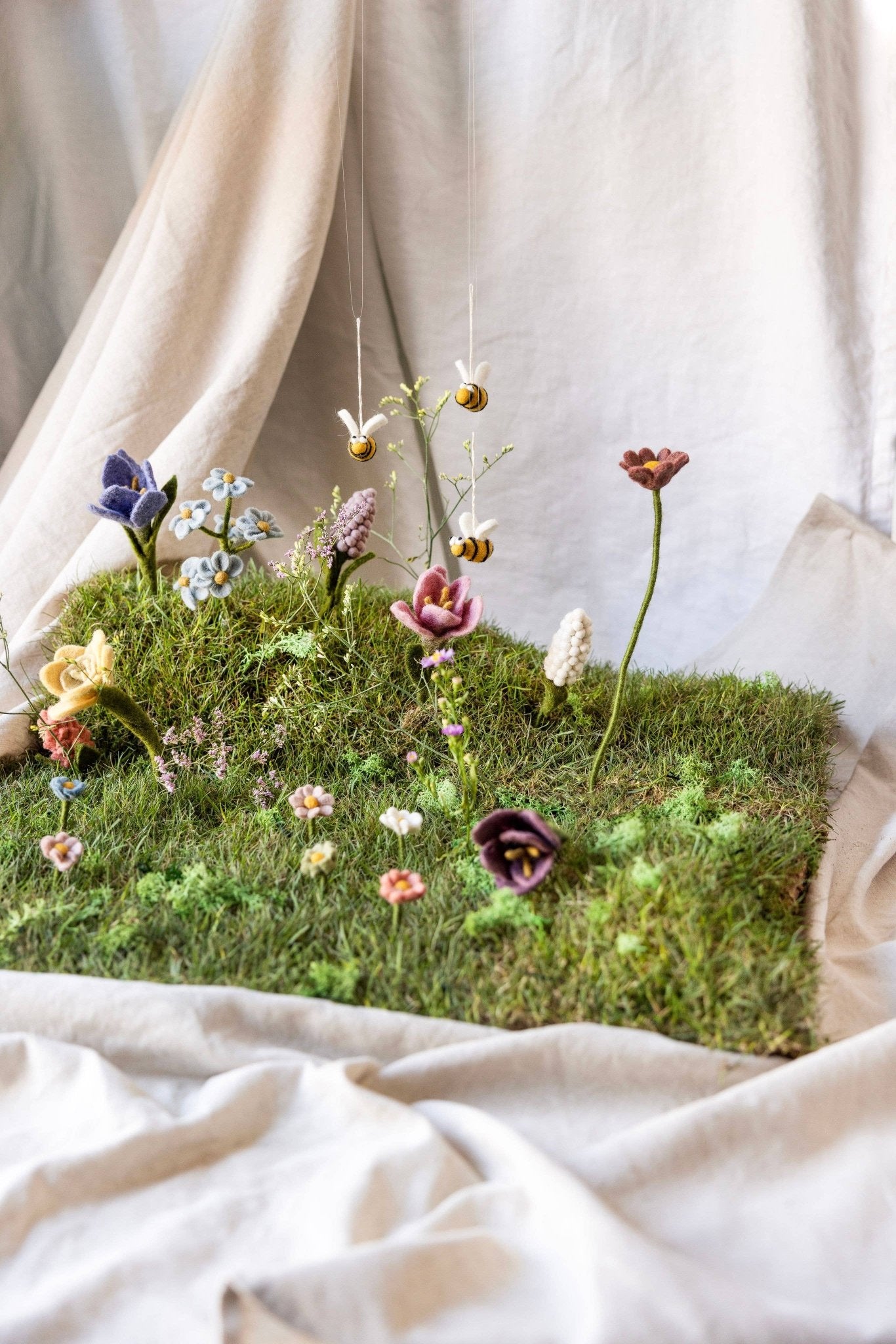 Anemone Dusty Rose Felt Flower - La Vie Est Belle
