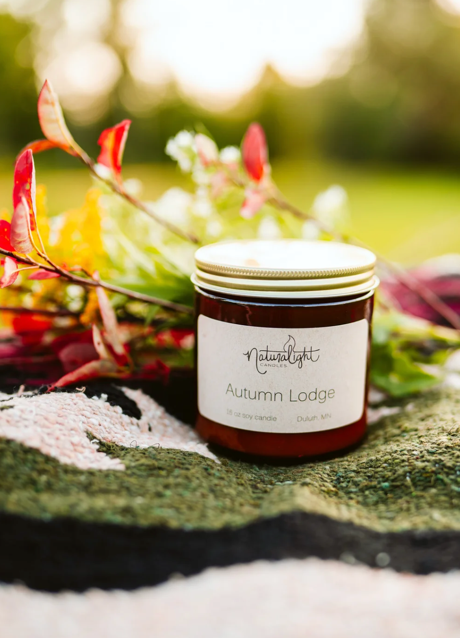 Autumn Lodge - 8oz. Candle - La Vie Est Belle
