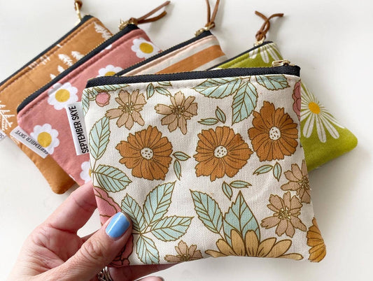 Small Square Pouch Golden Girl Floral