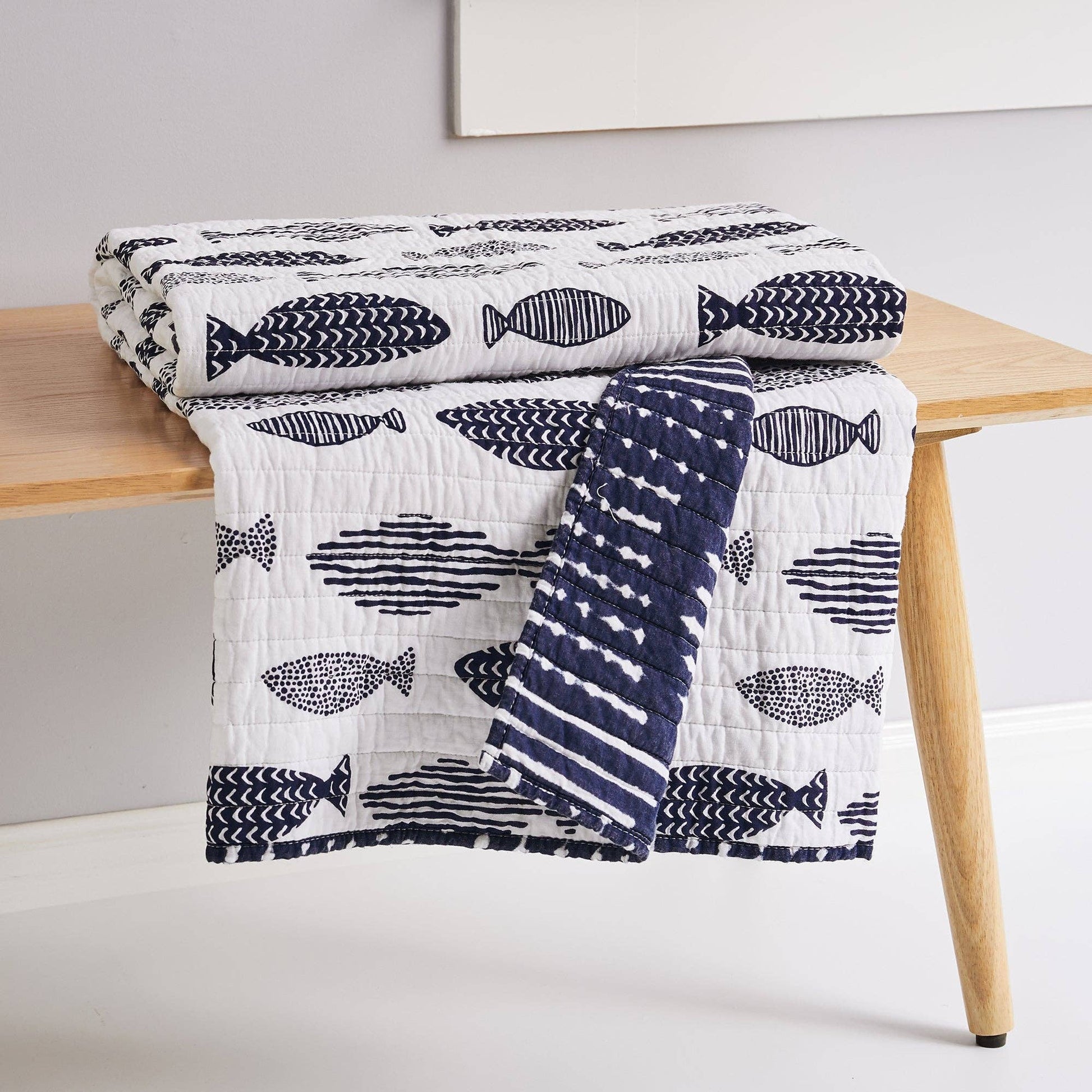 Bakio Quilted Throw - La Vie Est Belle