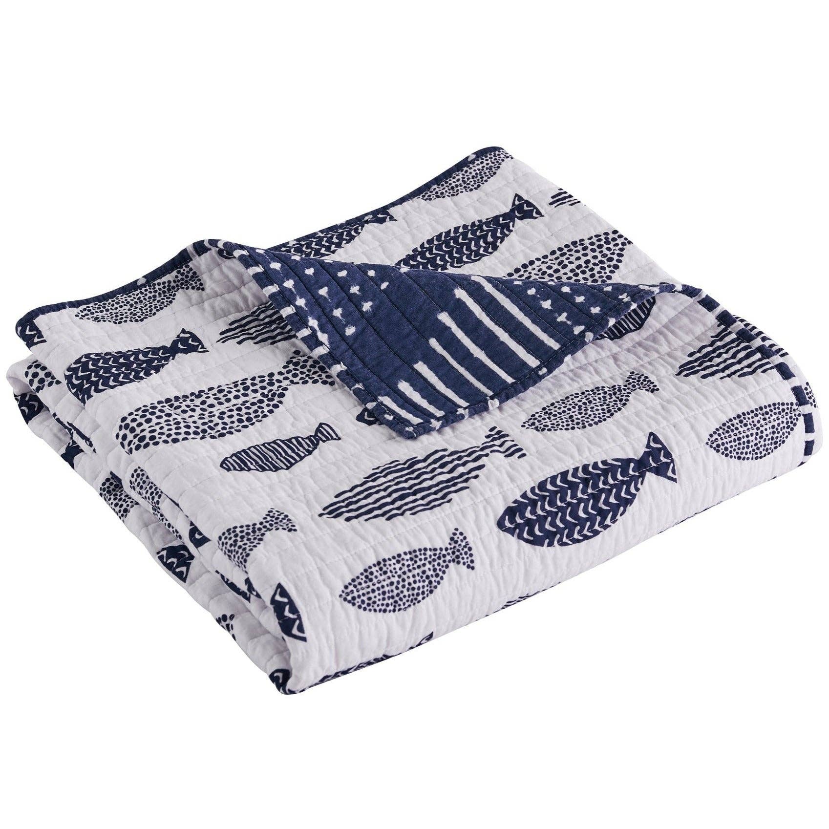 Bakio Quilted Throw - La Vie Est Belle