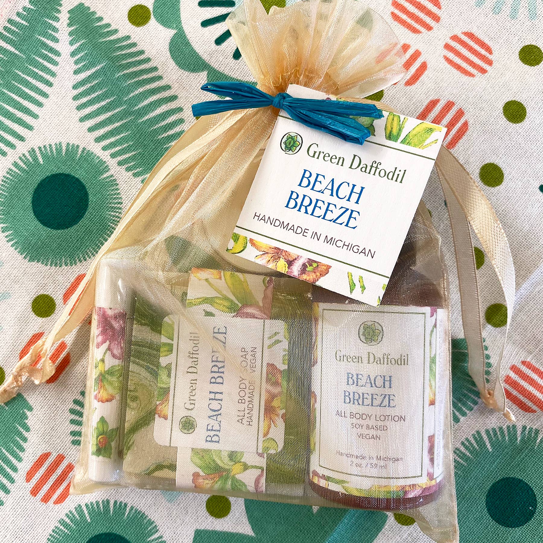 Beach Breeze Organdy Quartet Gift Set - La Vie Est Belle