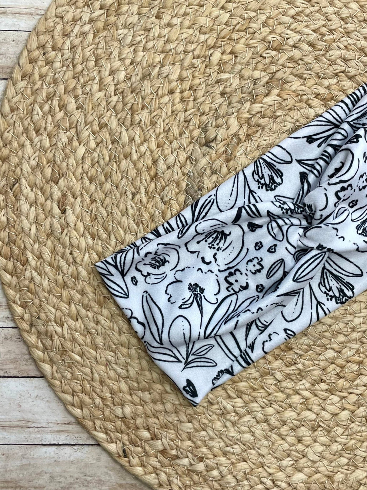 Black and White Peonies Knit Twist Headband - La Vie Est Belle
