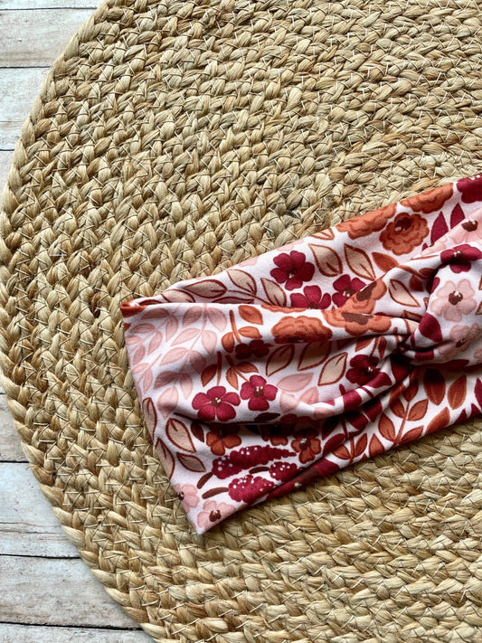 Blush Dried Floral Knit Twist Headband - La Vie Est Belle