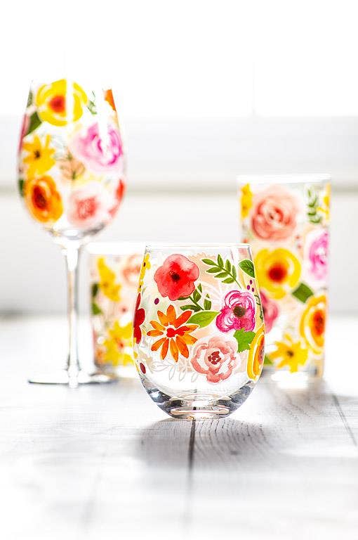 Bold Floral Wine Glass (14oz) - La Vie Est Belle