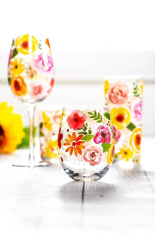 Bold Floral Wine Glass (14oz) - La Vie Est Belle