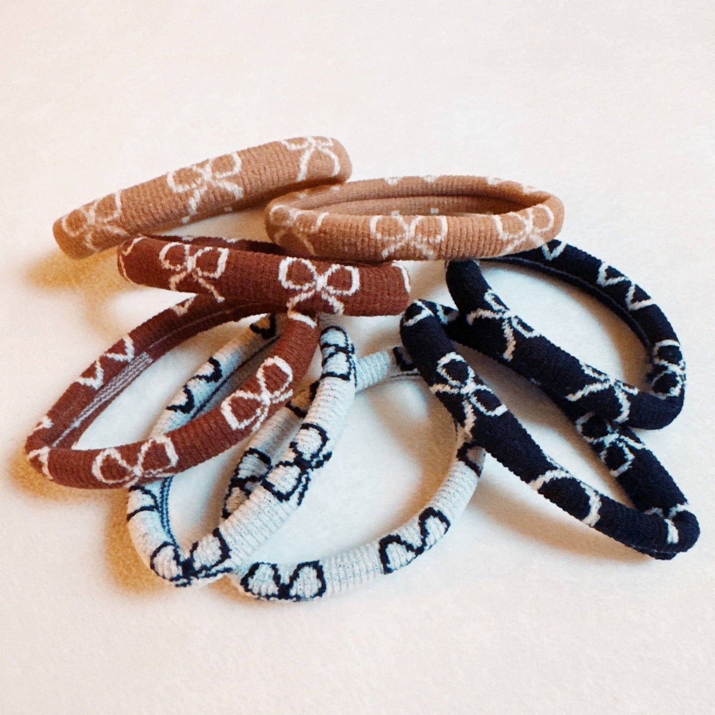 Bow Patterned Hair Ties Set Of 8 - La Vie Est Belle