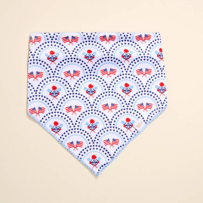 Bow - Wow Pet Bandana–All - American Darling - La Vie Est Belle