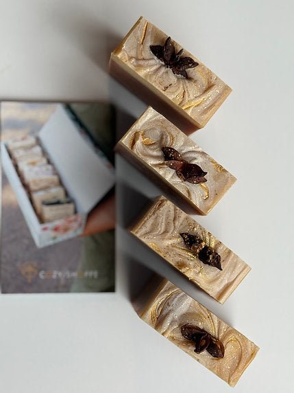 Cashmere Clove Soap - La Vie Est Belle