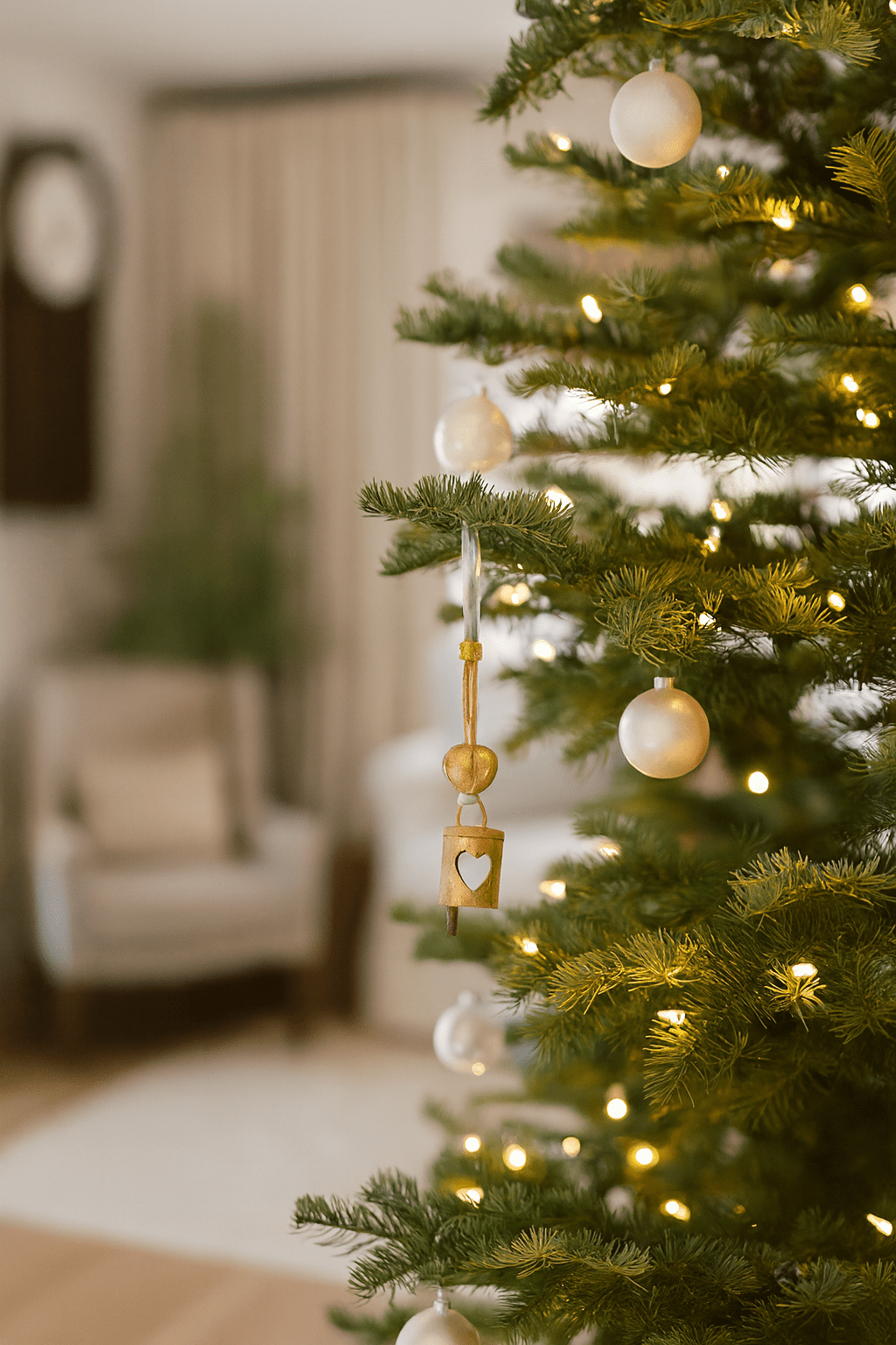 Chakshu Heart Cutout Bell Wind Chime Upcycled Sari - La Vie Est Belle