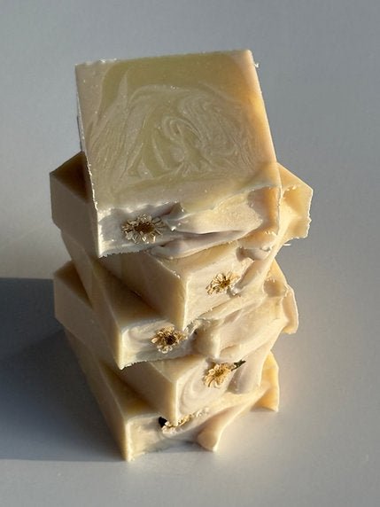 Chamomile Sage Soap - La Vie Est Belle