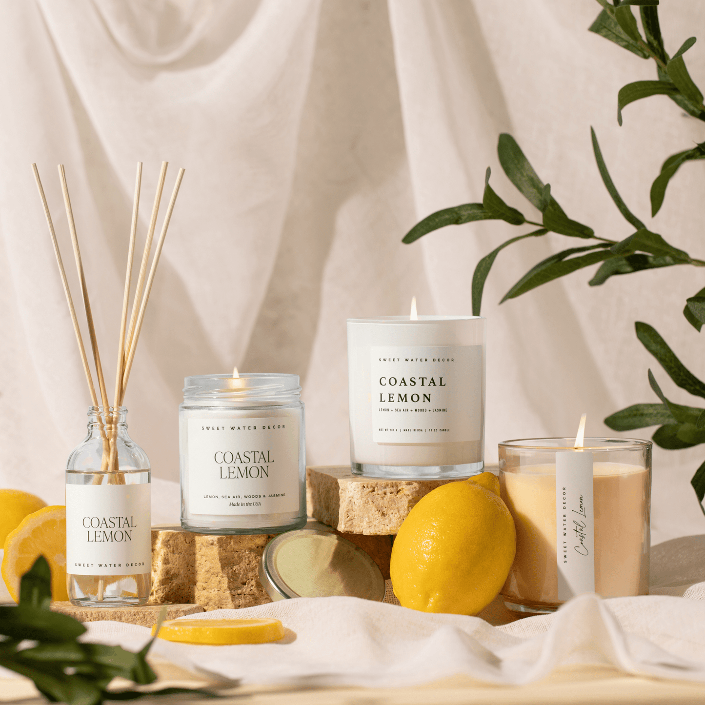 Coastal Lemon 11 oz Soy Candle - La Vie Est Belle