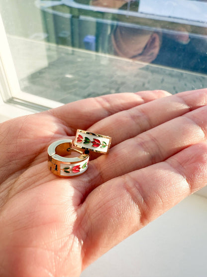 Coral Tulips Hoops in Gold - La Vie Est Belle