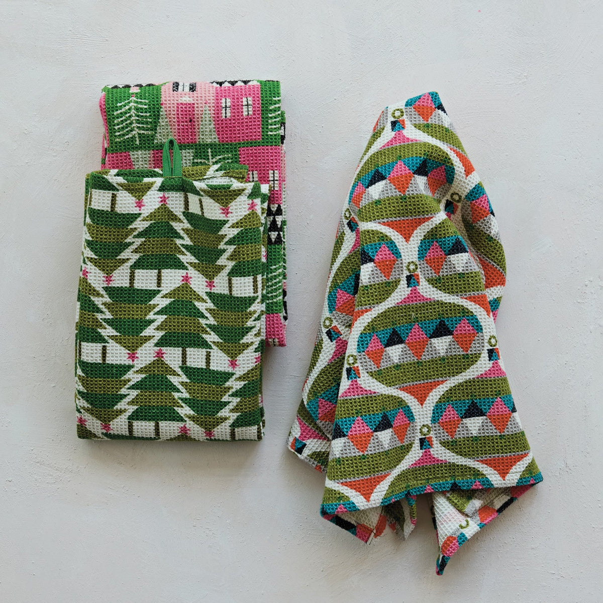 Cotton Printed Waffle Weave Tea Towel with Holiday Pattern, 3 Styles - La Vie Est Belle