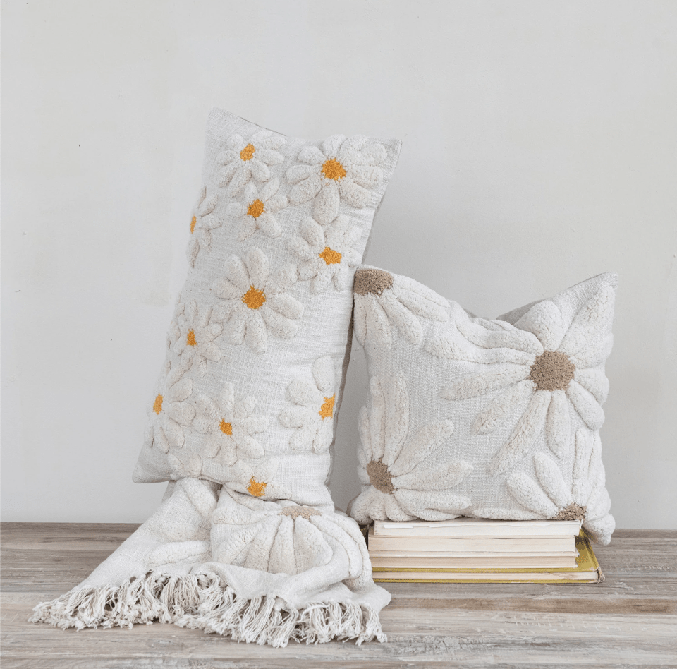 Cotton Slub Throw with Tufted Flowers & Fringe - La Vie Est Belle