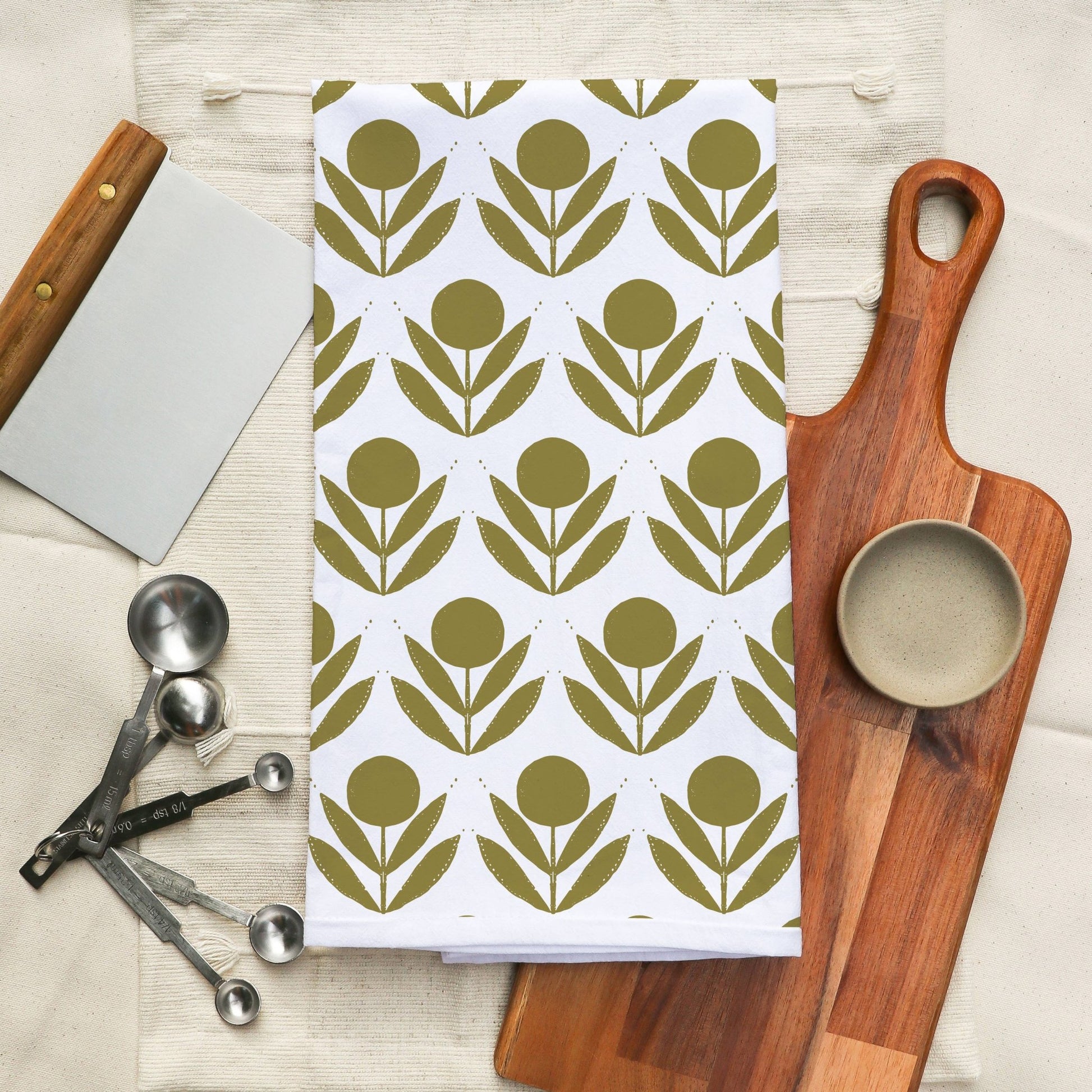 Cotton Tea Towel in Scandinavian Floral, 3 Colors - La Vie Est Belle