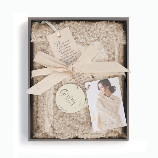 Cream Giving Shawl - La Vie Est Belle