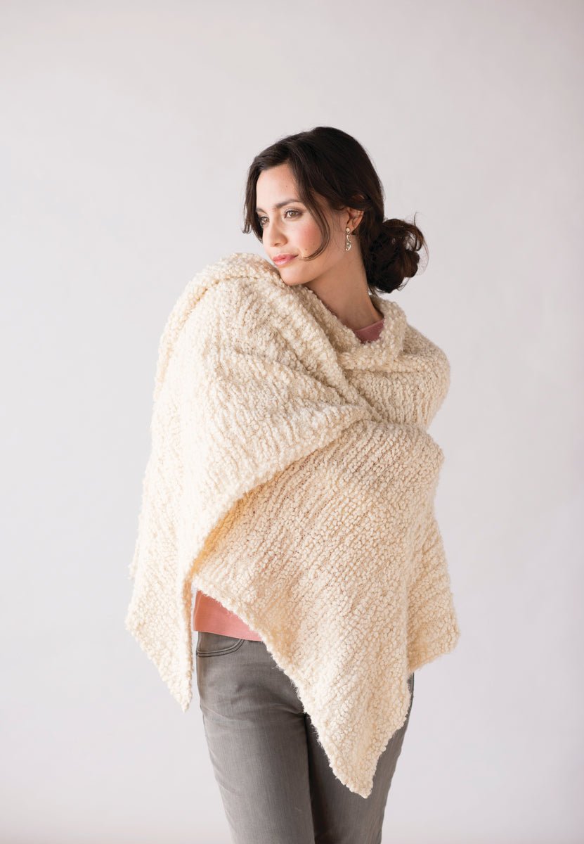 Cream Giving Shawl - La Vie Est Belle
