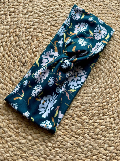 Cut Flower Garden in Navy Knit Twist Headband - La Vie Est Belle