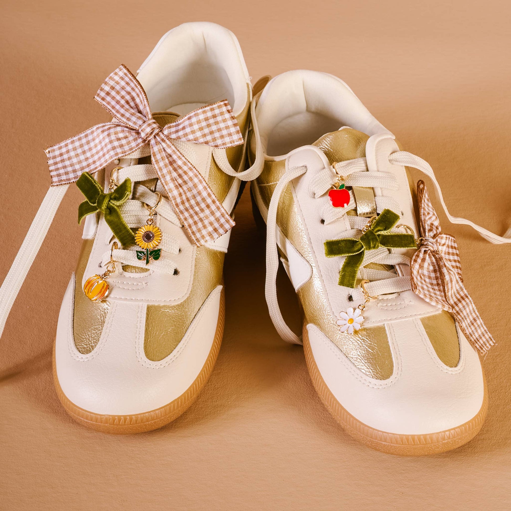 Dazzle Shoe Charm Pack-Hayride Honey - La Vie Est Belle