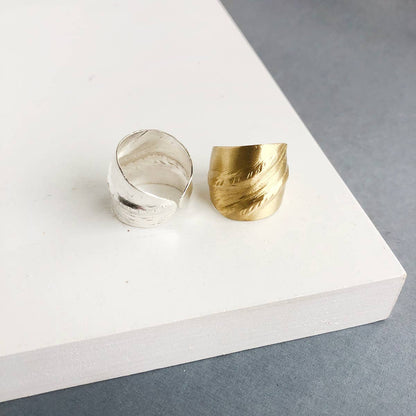 Diagonal Textured Ring - Silver - La Vie Est Belle