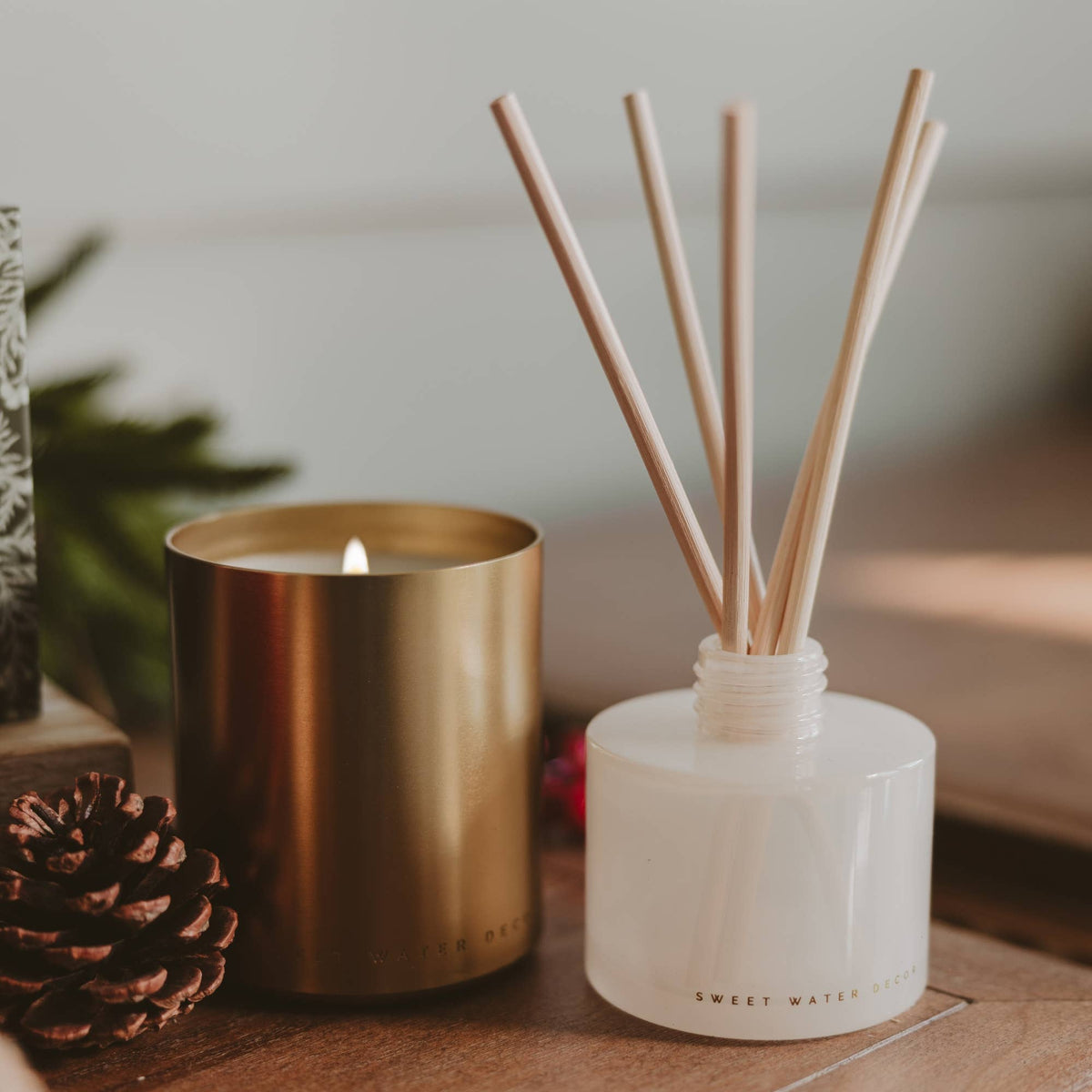 Warm and Cozy 10 oz Soy Candle, Metallic Jar