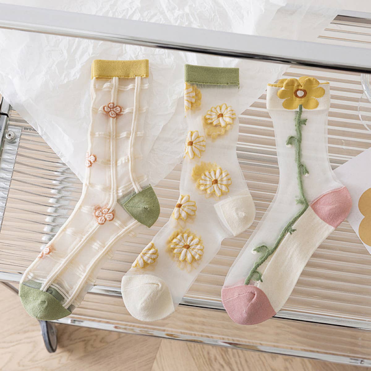 Floral Summer Sheer Mesh Socks - La Vie Est Belle