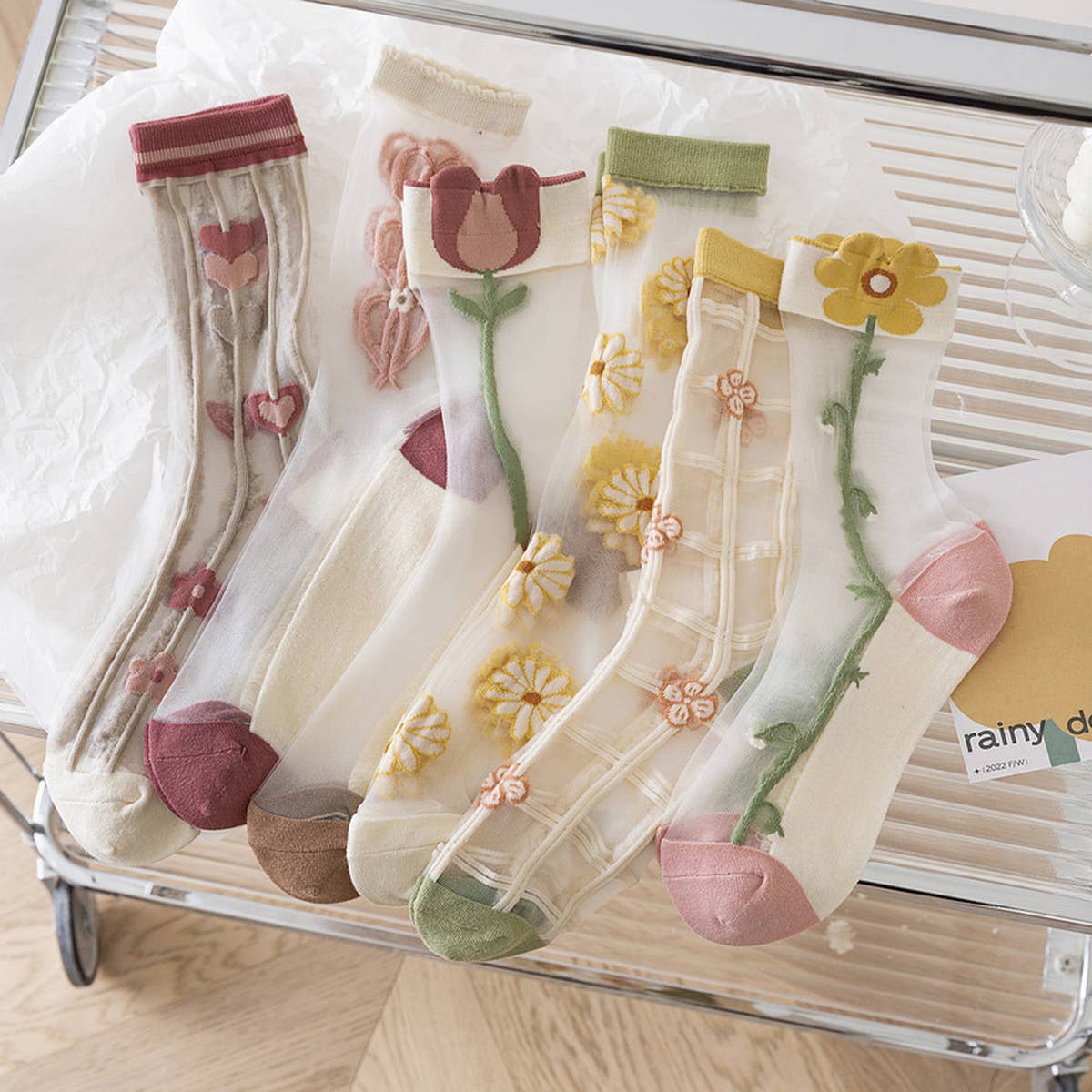 Floral Summer Sheer Mesh Socks - La Vie Est Belle