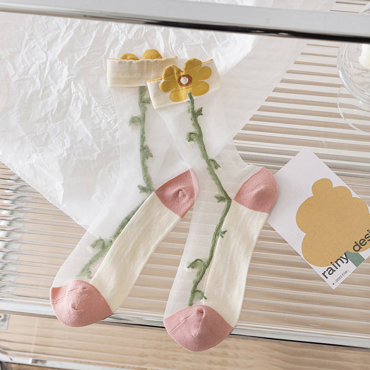 Floral Summer Sheer Mesh Socks - La Vie Est Belle