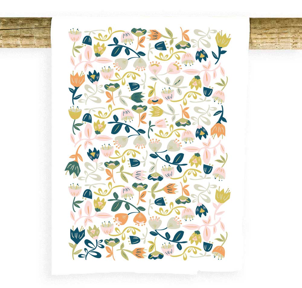 Floral Vines Navy & Peach Towel - La Vie Est Belle