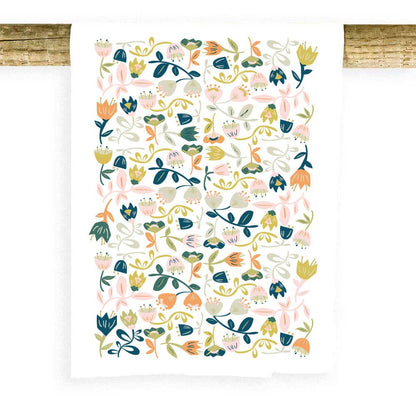 Floral Vines Navy & Peach Towel - La Vie Est Belle