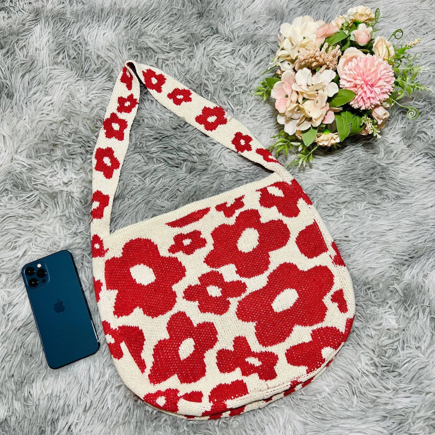 Flower Knitted Large Single Shoulder Bag - La Vie Est Belle
