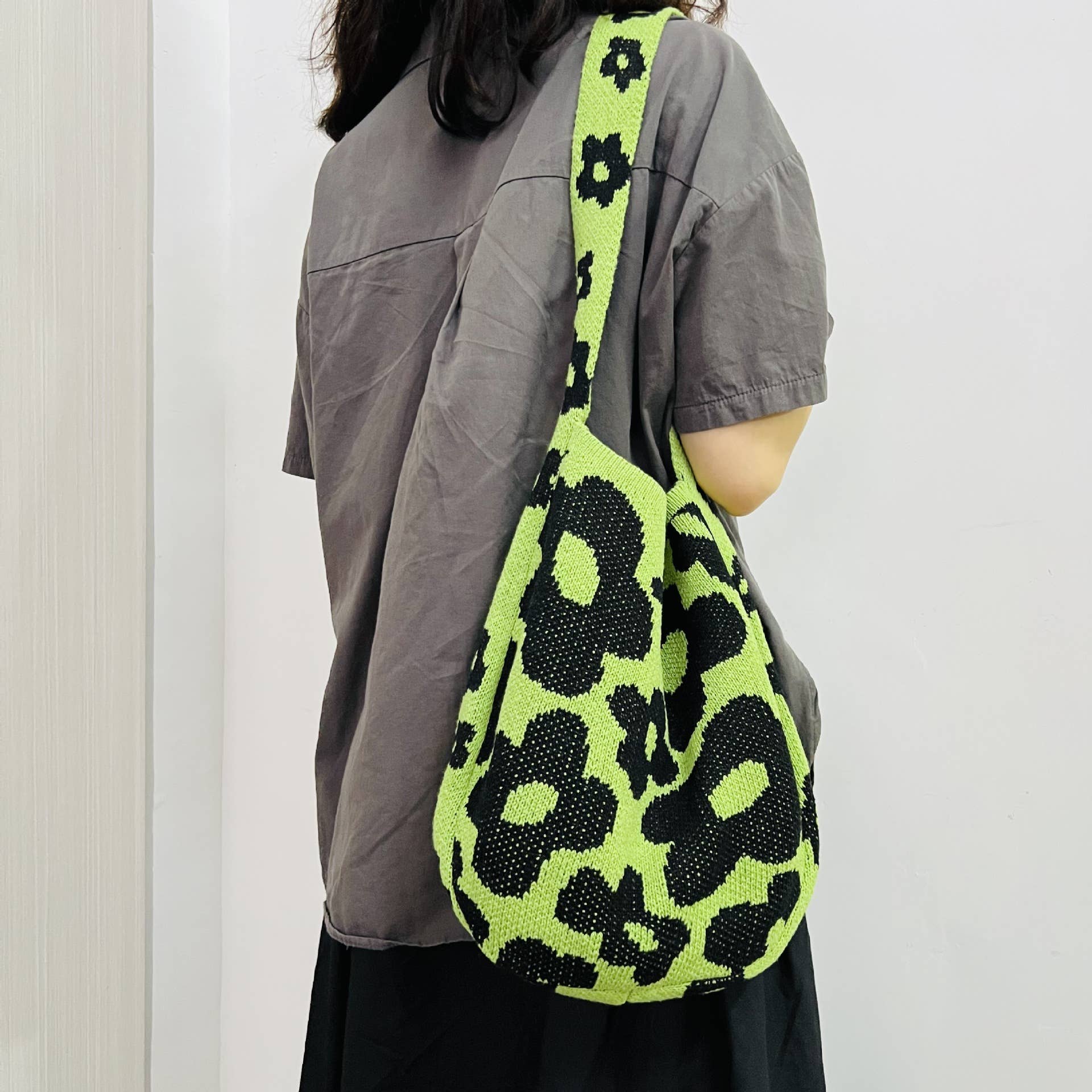 Flower Knitted Large Single Shoulder Bag - La Vie Est Belle