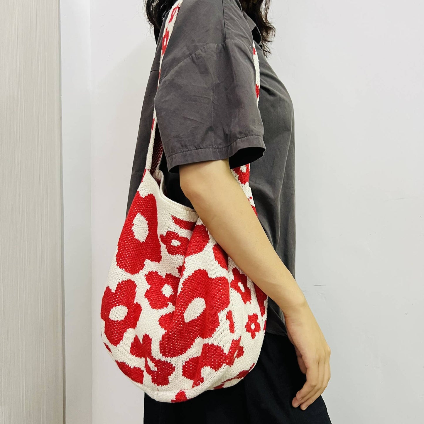 Flower Knitted Large Single Shoulder Bag - La Vie Est Belle