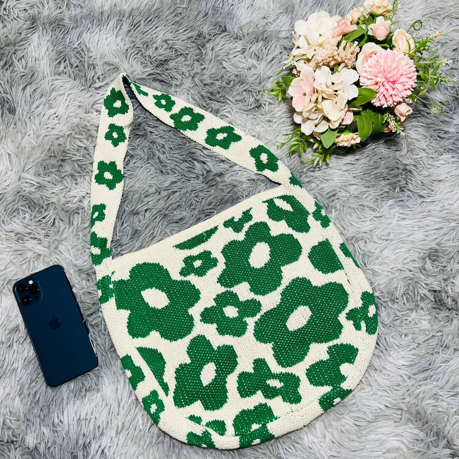 Flower Knitted Large Single Shoulder Bag - La Vie Est Belle