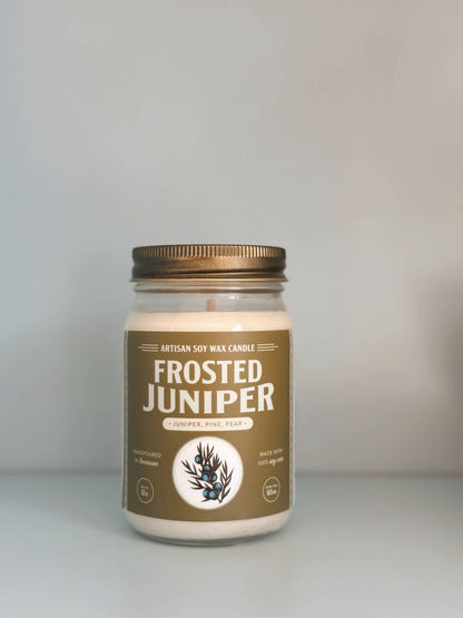 Frosted Juniper Large Candle - La Vie Est Belle