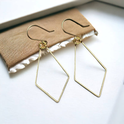 Geometric Dangle Earrings - La Vie Est Belle