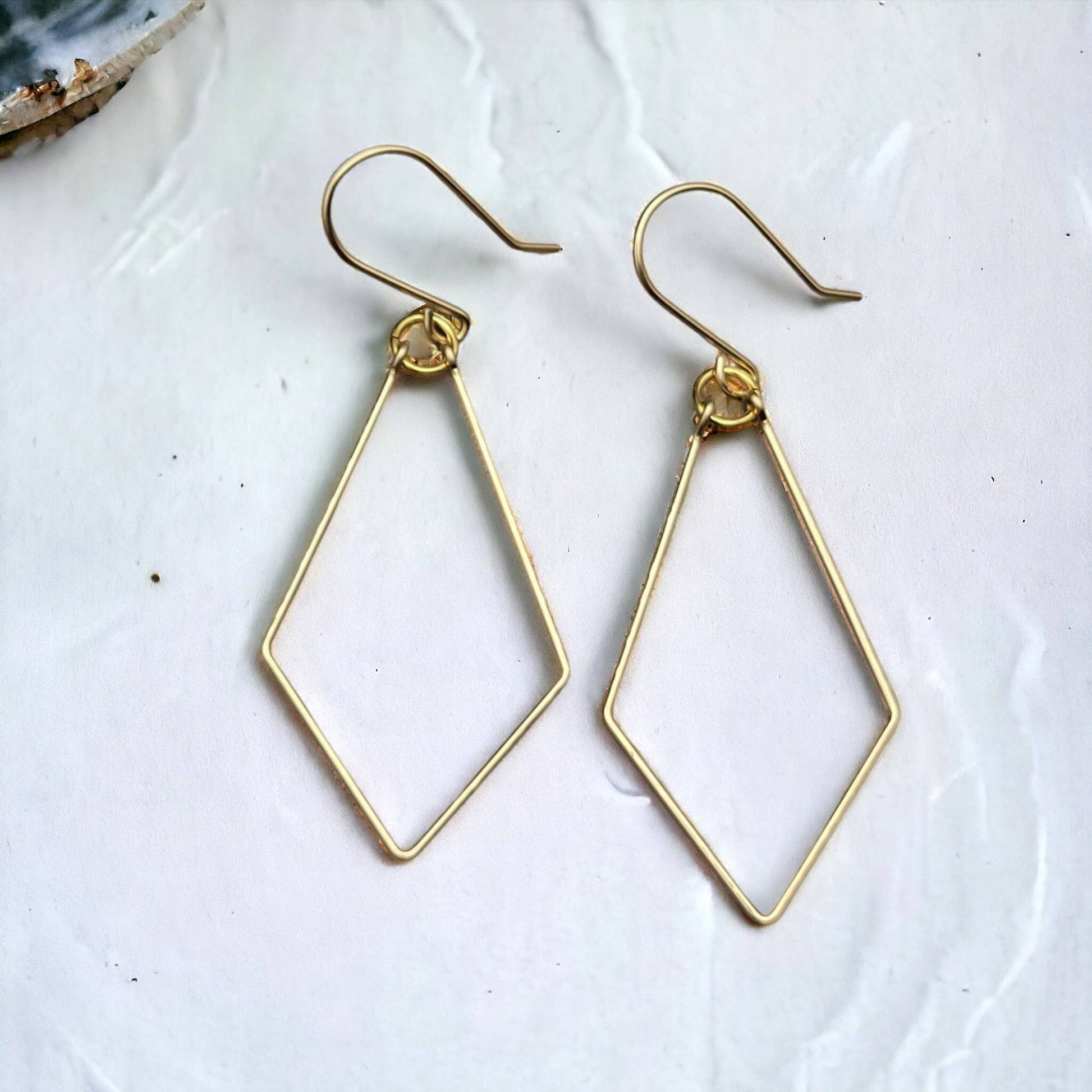 Geometric Dangle Earrings - La Vie Est Belle