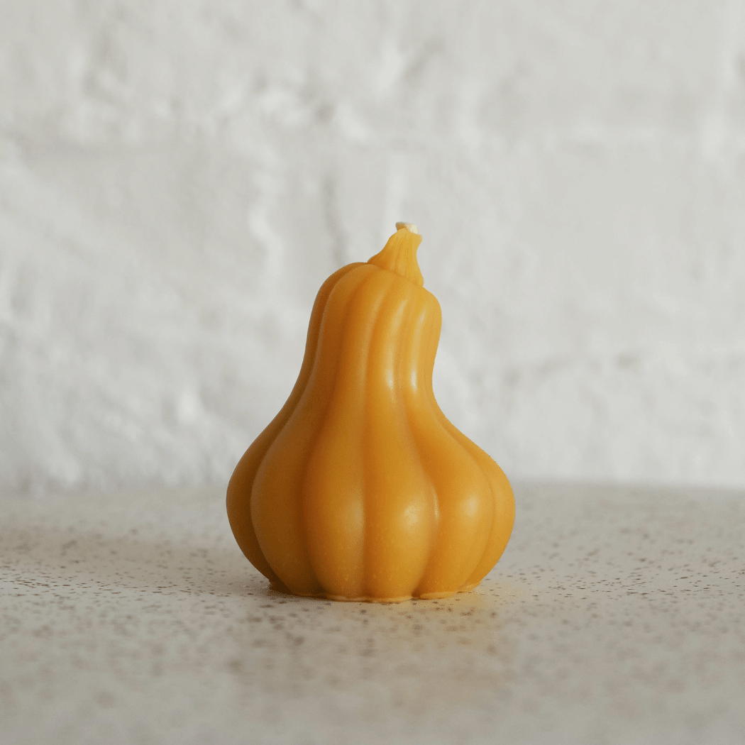 Gourd - Handmade Beeswax Fall Candle - La Vie Est Belle