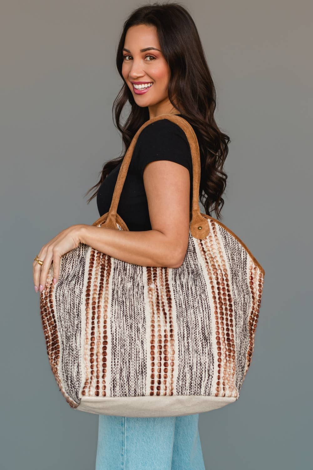 Gray & Brown Textured Tote - La Vie Est Belle
