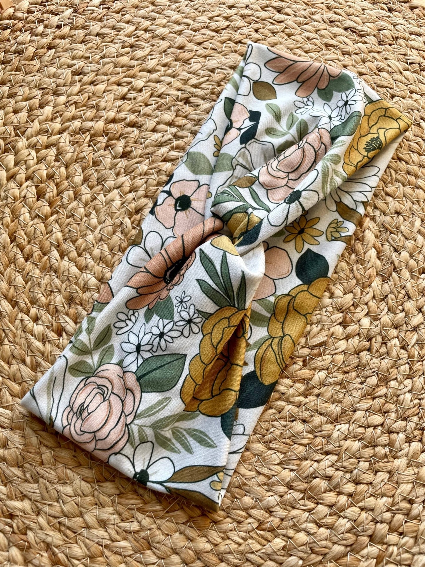 Gray Whimsical Floral Knit Twist Headband - La Vie Est Belle