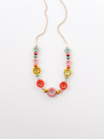 Handmade Dainty Flower Field Necklace For Spring - La Vie Est Belle