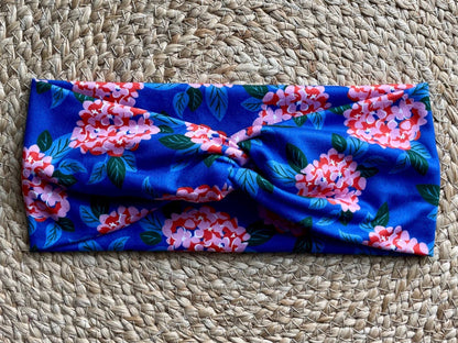 Hydrangea Blossom Blue Knit Twist Headband - La Vie Est Belle
