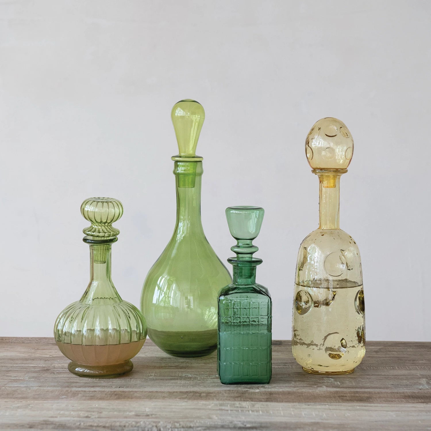 <In Store Purchase Only> 40 oz. Glass Ribbed Decanter with Stopper, Green - La Vie Est Belle